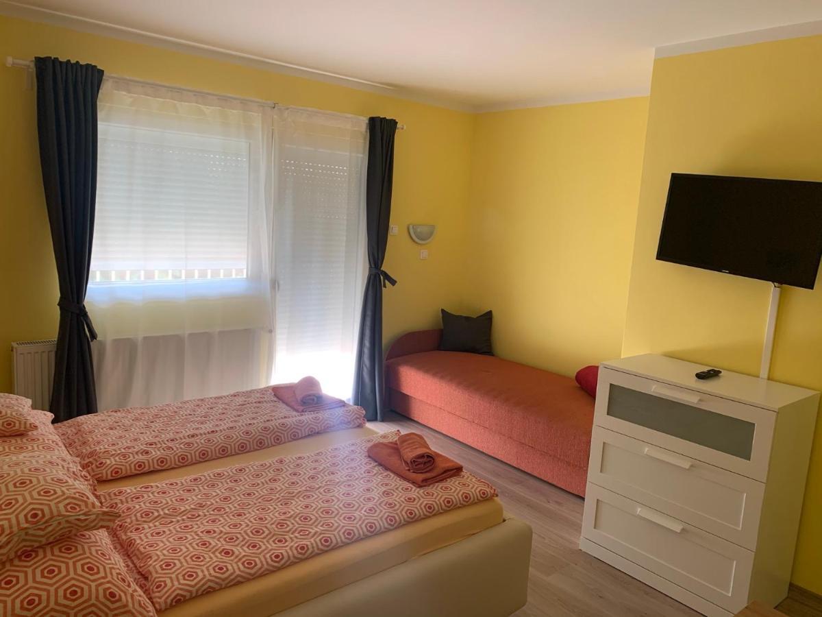 Andrea Pansio Bed & Breakfast Balatonfured Exterior photo